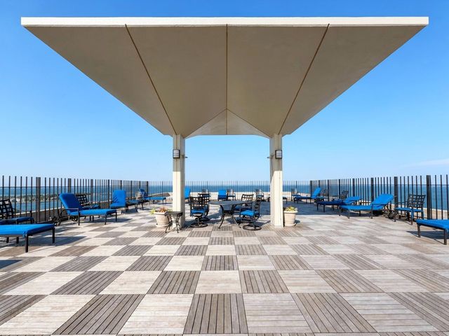 3550 N Lake Shore Drive 1806, Chicago, IL 60657
