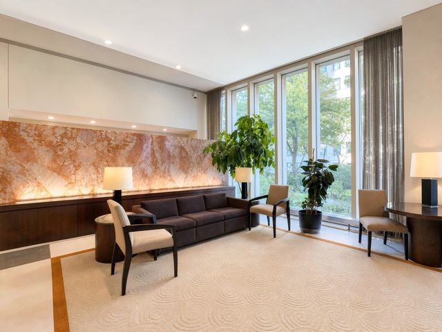 3550 N Lake Shore Drive 1806, Chicago, IL 60657