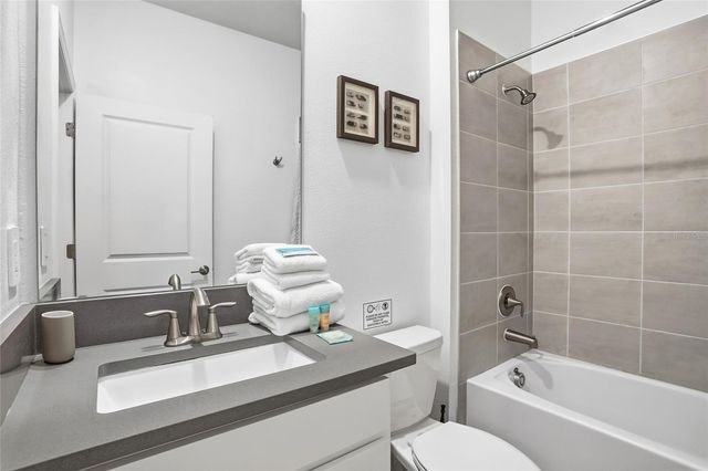 8904 TAKEAWAY WAY, Davenport, FL 33896