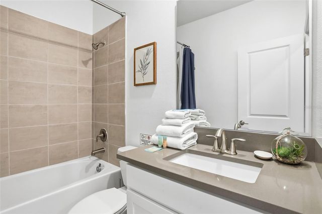 8904 TAKEAWAY WAY, Davenport, FL 33896