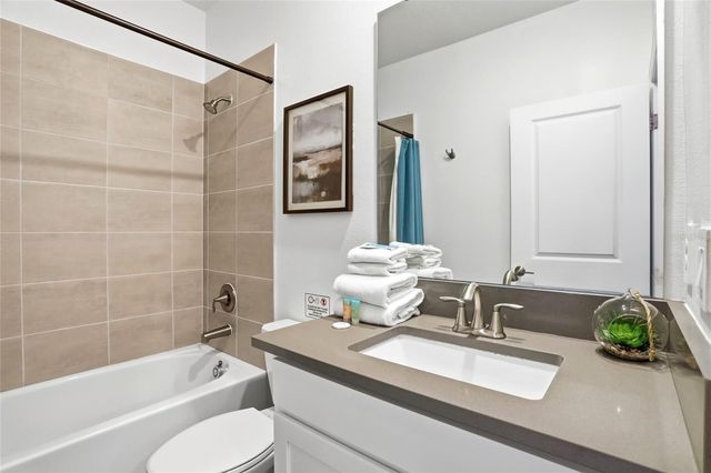 8904 TAKEAWAY WAY, Davenport, FL 33896