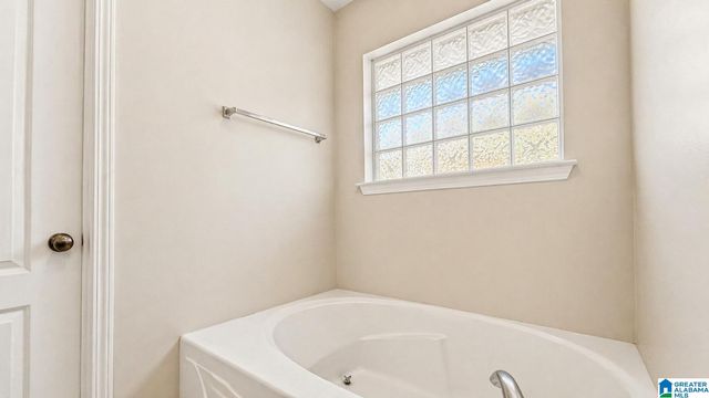 220 CEDAR MEADOW, Maylene, AL 35114
