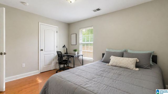 220 CEDAR MEADOW, Maylene, AL 35114
