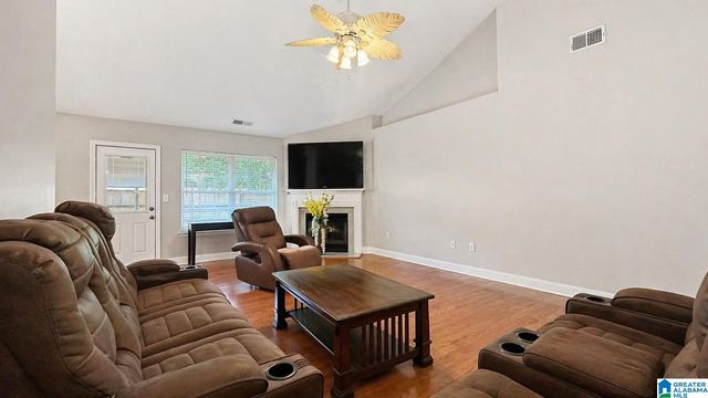 220 CEDAR MEADOW, Maylene, AL 35114