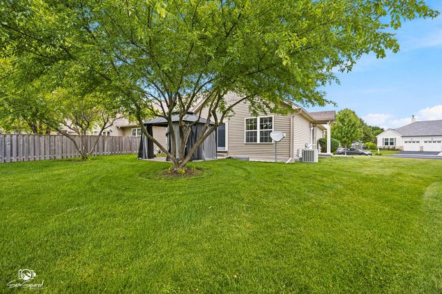 15744 Cove Circle, Plainfield, IL 60544