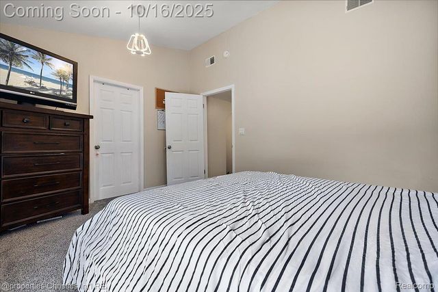 17316 Mt Vernon, Southfield, MI 48075