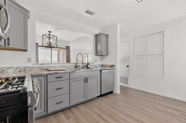 4542 Sunstone Way NE, Rio Rancho, NM 87124