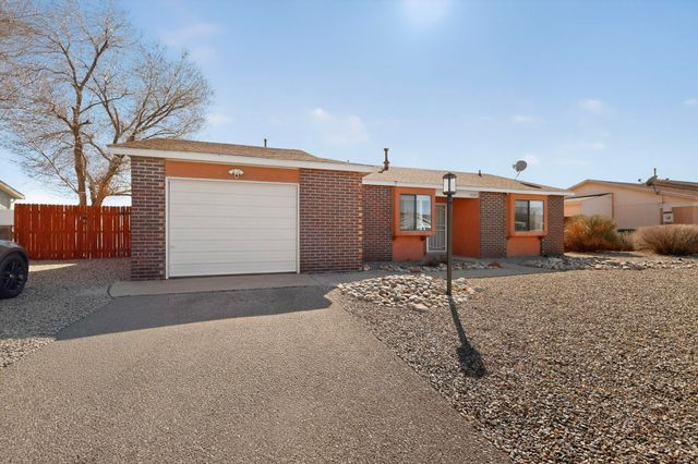 4542 Sunstone Way NE, Rio Rancho, NM 87124