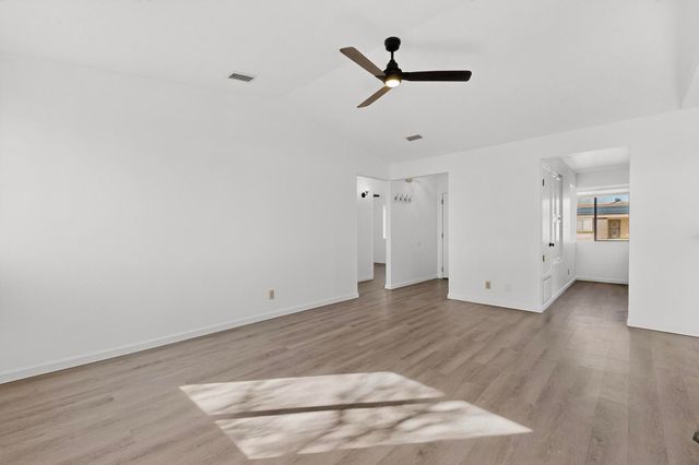 4542 Sunstone Way NE, Rio Rancho, NM 87124