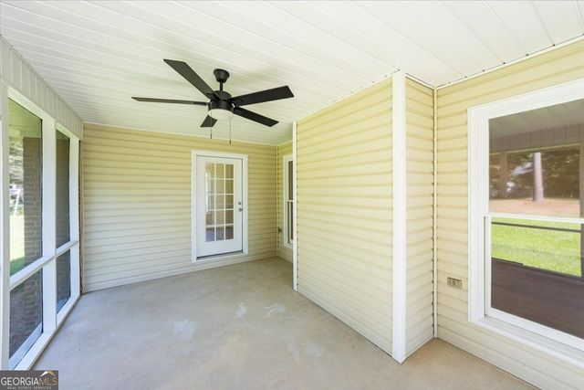 120 Deer Ridge Drive, Lizella, GA 31052