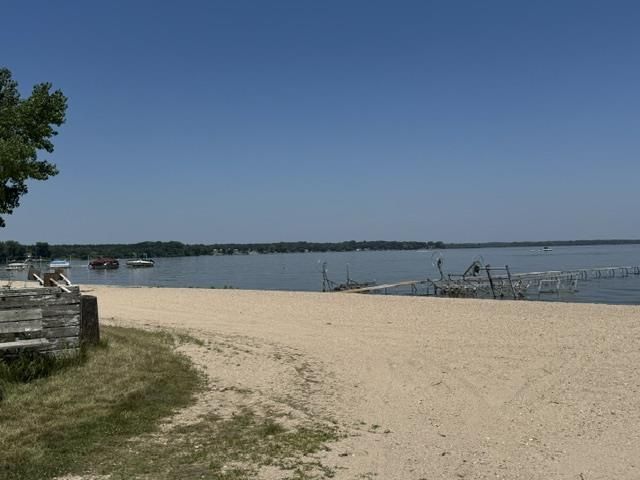 89 Lakeview Avenue, Edgerton, WI 53534