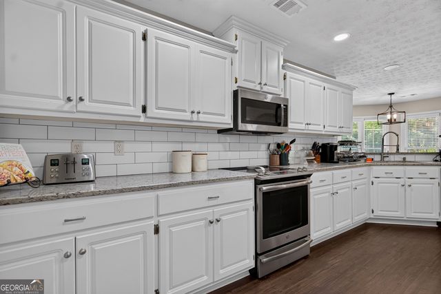 113 Prestwick Drive, Lagrange, GA 30241