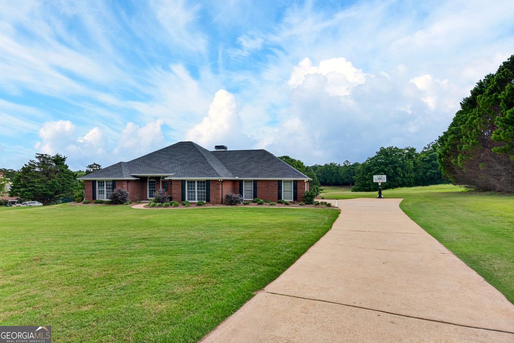 113 Prestwick Drive, Lagrange, GA 30241