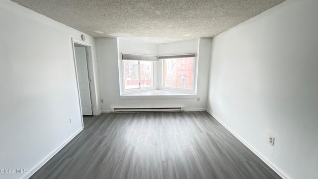 3134 6th Avenue 3, Troy, NY 12180