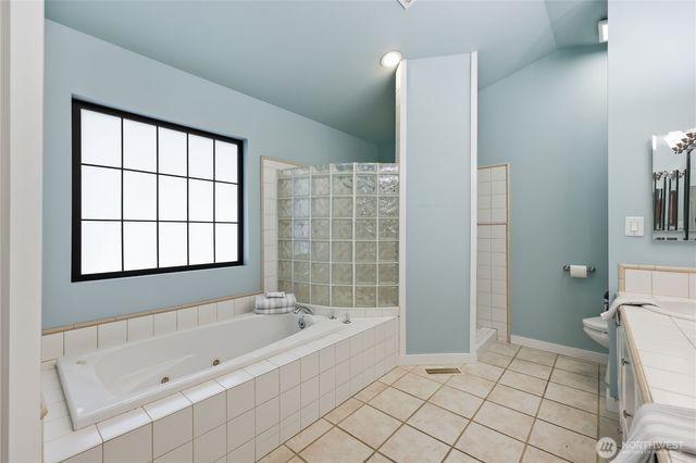 612 Rainier Lane, Port Ludlow, WA 98365