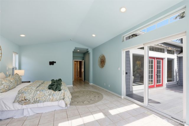 612 Rainier Lane, Port Ludlow, WA 98365