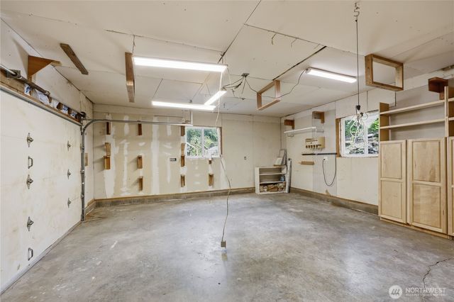 612 Rainier Lane, Port Ludlow, WA 98365