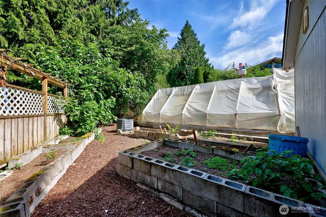 612 Rainier Lane, Port Ludlow, WA 98365