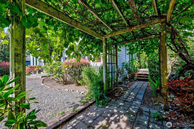 612 Rainier Lane, Port Ludlow, WA 98365