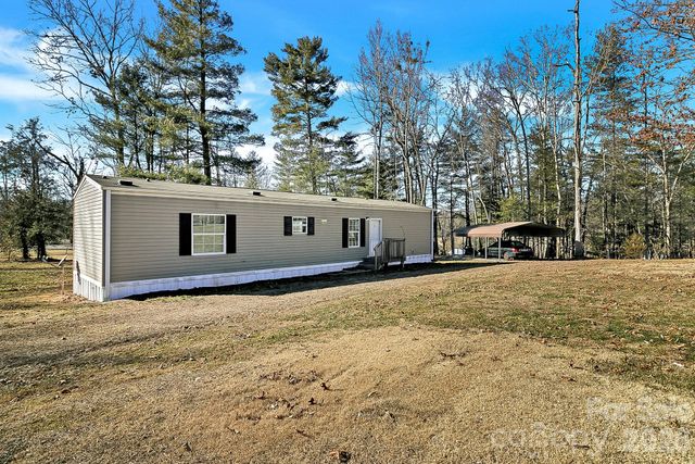 44 Tuttle Road, Hendersonville, NC 28792