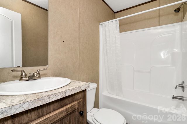 44 Tuttle Road, Hendersonville, NC 28792