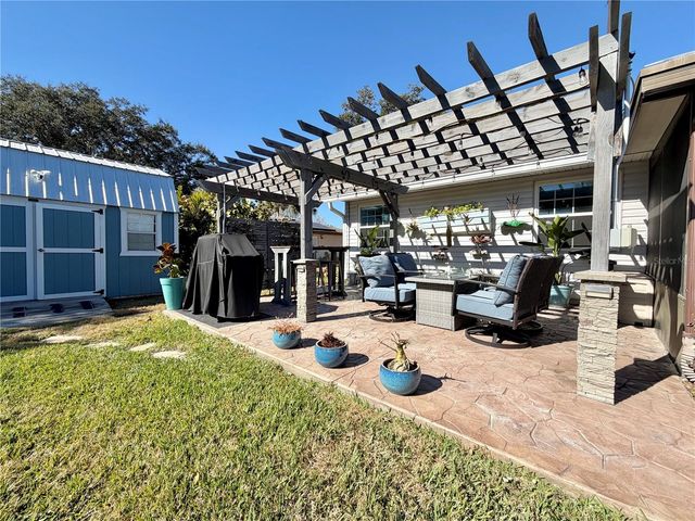 12400 S PUTNEY COURT, Leesburg, FL 34788