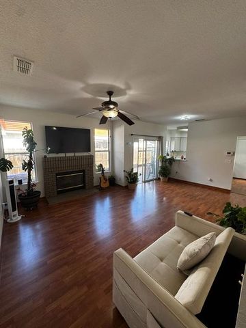 8098 Langham Way, Sacramento, CA 95829