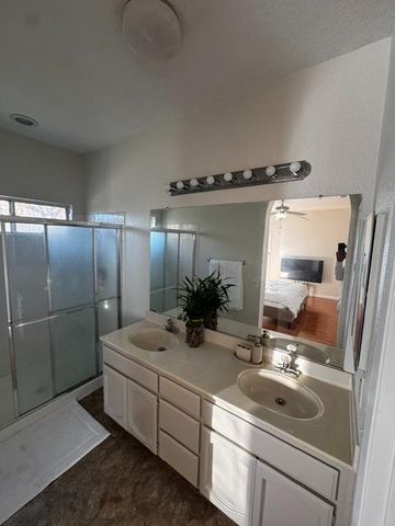 8098 Langham Way, Sacramento, CA 95829