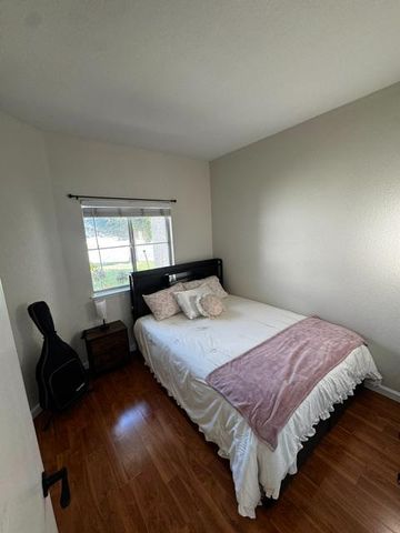 8098 Langham Way, Sacramento, CA 95829