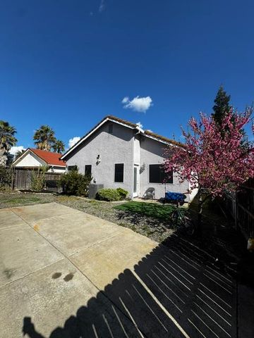 8098 Langham Way, Sacramento, CA 95829