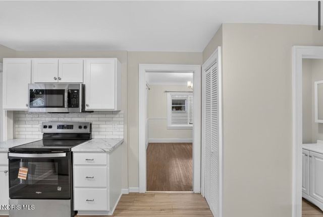 2227 Portsmouth Avenue, Toledo, OH 43613