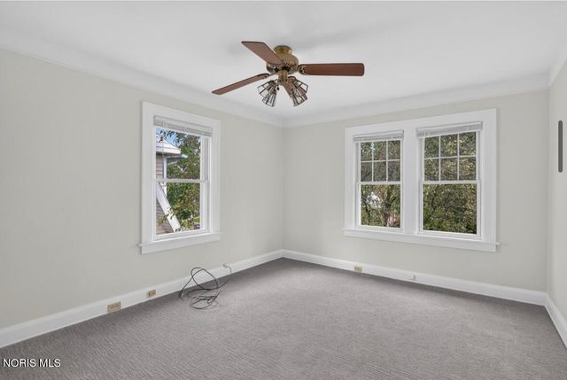2227 Portsmouth Avenue, Toledo, OH 43613