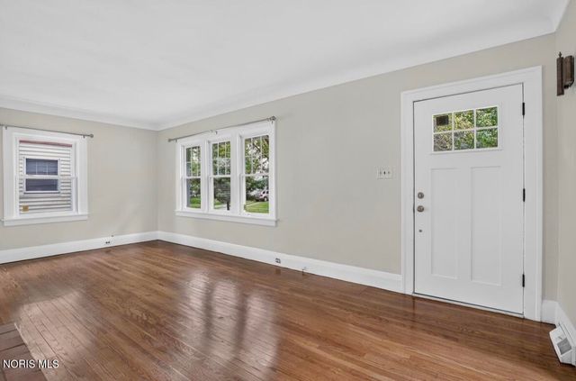 2227 Portsmouth Avenue, Toledo, OH 43613