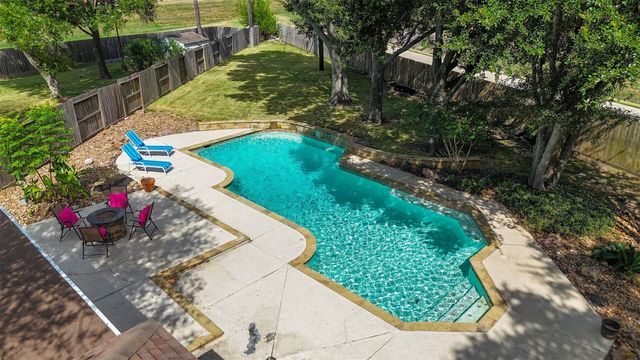 7830 Villa Palms Drive, Houston, TX 77095