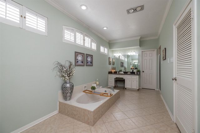 7830 Villa Palms Drive, Houston, TX 77095