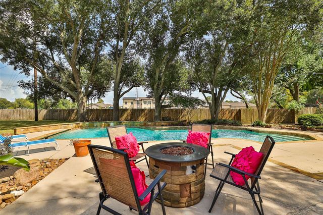 7830 Villa Palms Drive, Houston, TX 77095