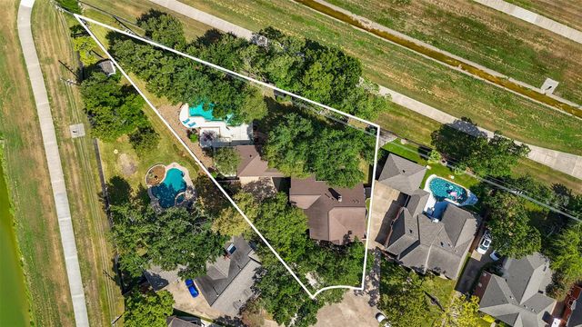 7830 Villa Palms Drive, Houston, TX 77095