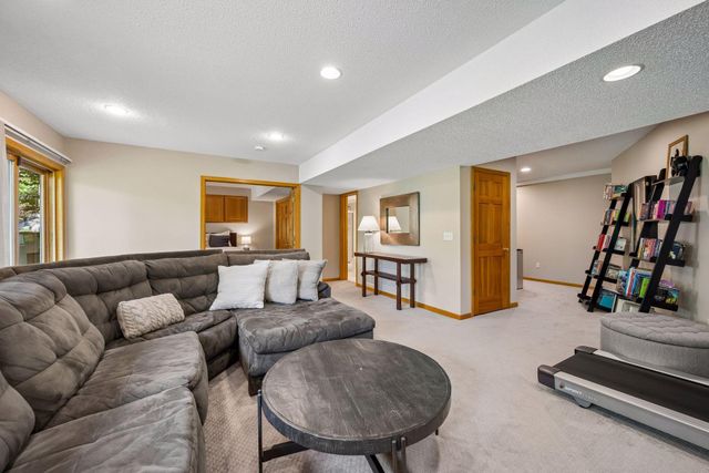 6287 Juneau Lane N, Maple Grove, MN 55311