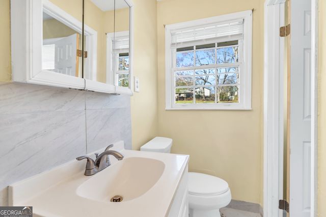 2338 Rockbridge Road, Stone Mountain, GA 30087