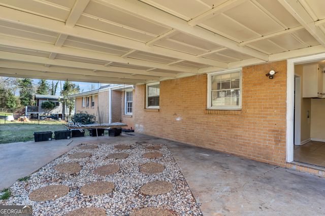 2338 Rockbridge Road, Stone Mountain, GA 30087