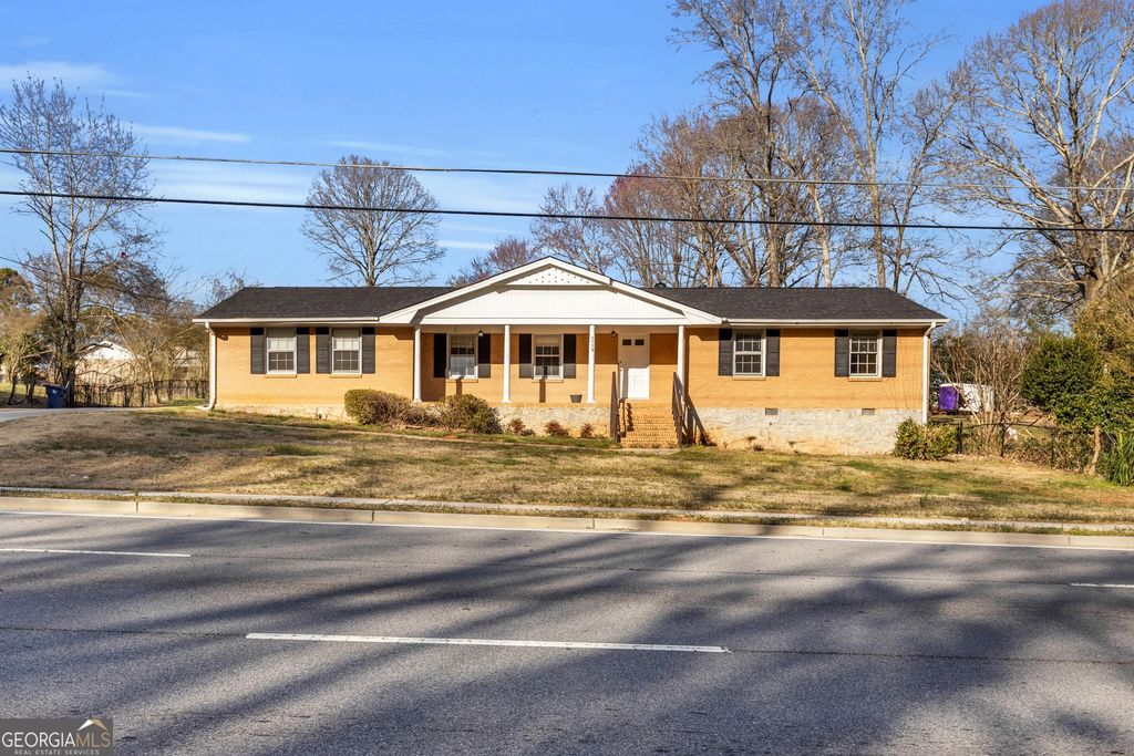 2338 Rockbridge Road, Stone Mountain, GA 30087