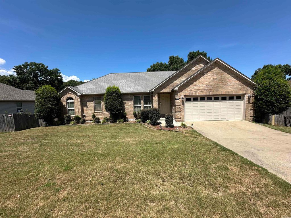 13616 Dynasty Drive, Alexander, AR 72002