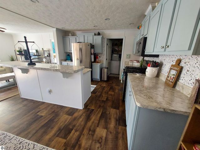 2259 Leisure Lane, Traverse City, MI 49686