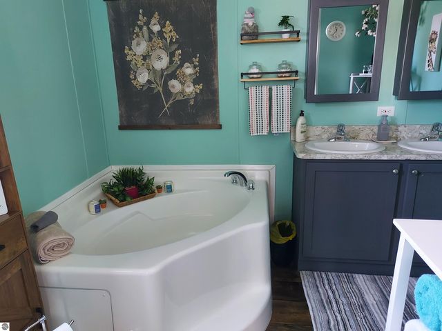 2259 Leisure Lane, Traverse City, MI 49686