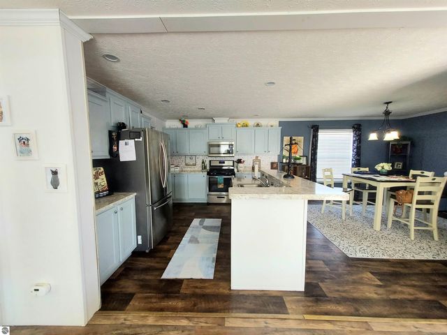 2259 Leisure Lane, Traverse City, MI 49686