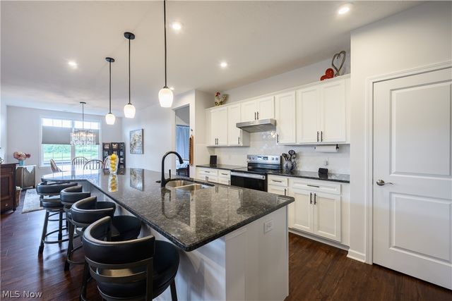 3130 Aspen Lane, Twinsburg, OH 44087