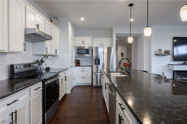 3130 Aspen Lane, Twinsburg, OH 44087
