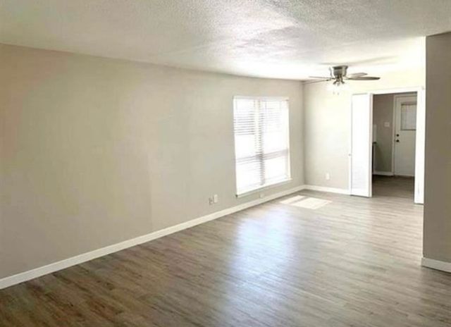 10650 Steppington Drive 122, Dallas, TX 75230