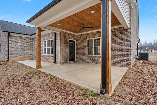 2737 Highwoods Drive, Byhalia, MS 38611