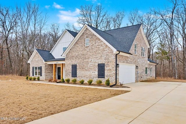 2737 Highwoods Drive, Byhalia, MS 38611